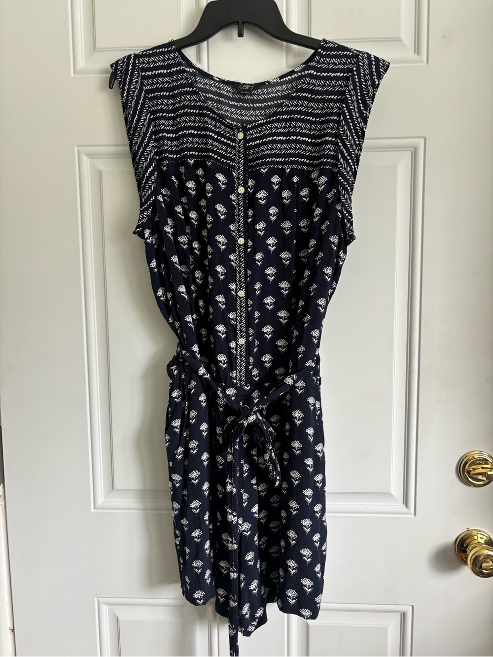 NWT Navy/White Sleeveless Printed Tie-Waist Romper, Size XL
